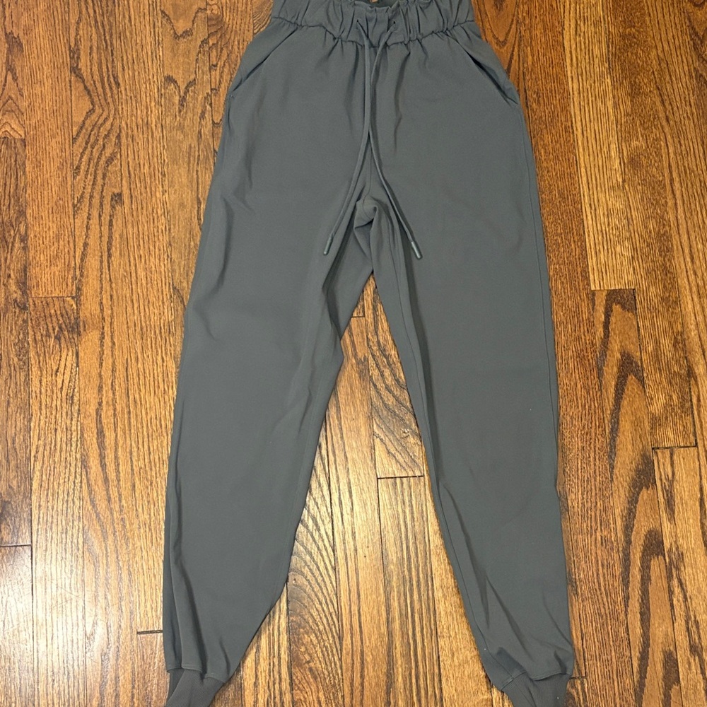 Lululemon Athletica Green Jogger Pants